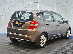 Used 2013 Honda Jazz Es Brown - Interior and Exterior details 9