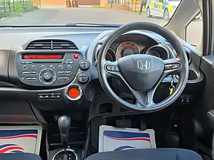 Used 2013 Honda Jazz Es Grey - Interior and Exterior details 12