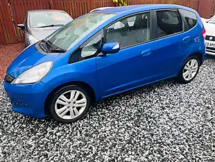 Used 2013 Honda Jazz Es Plus Blue - Interior and Exterior details 2
