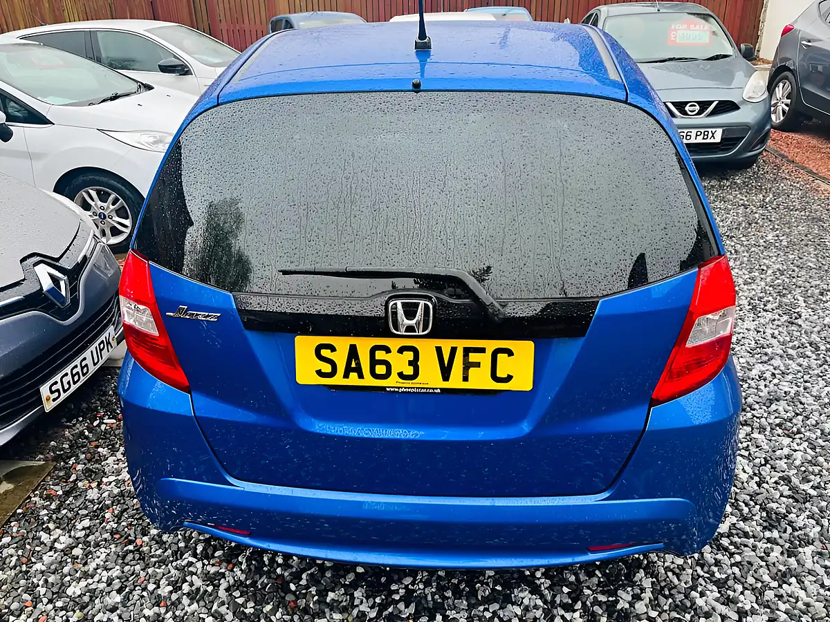 Used 2013 Honda Jazz Es Plus Blue - Interior and Exterior details 4