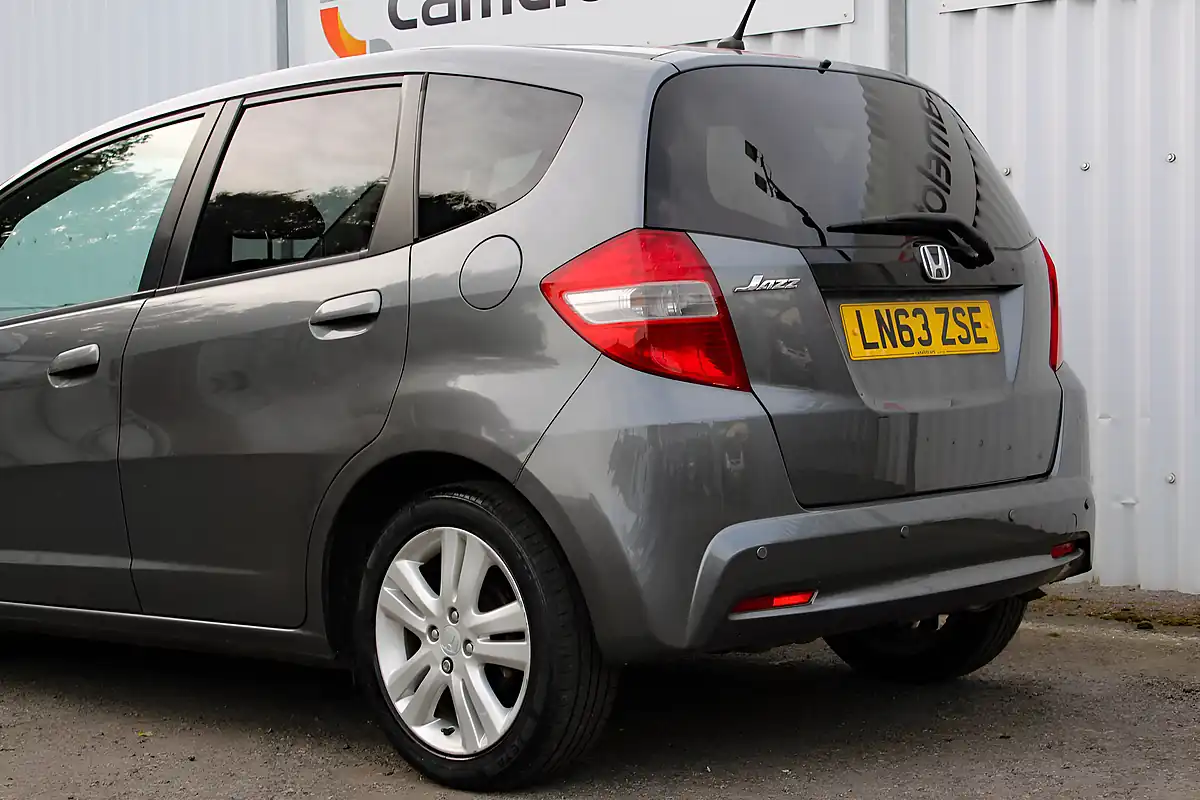 Used 2013 Honda Jazz Es Plus Grey - Interior and Exterior details 10