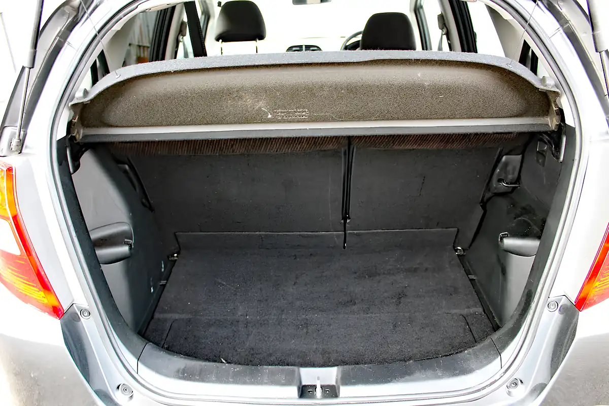 Used 2013 Honda Jazz Es Plus Grey - Interior and Exterior details 11
