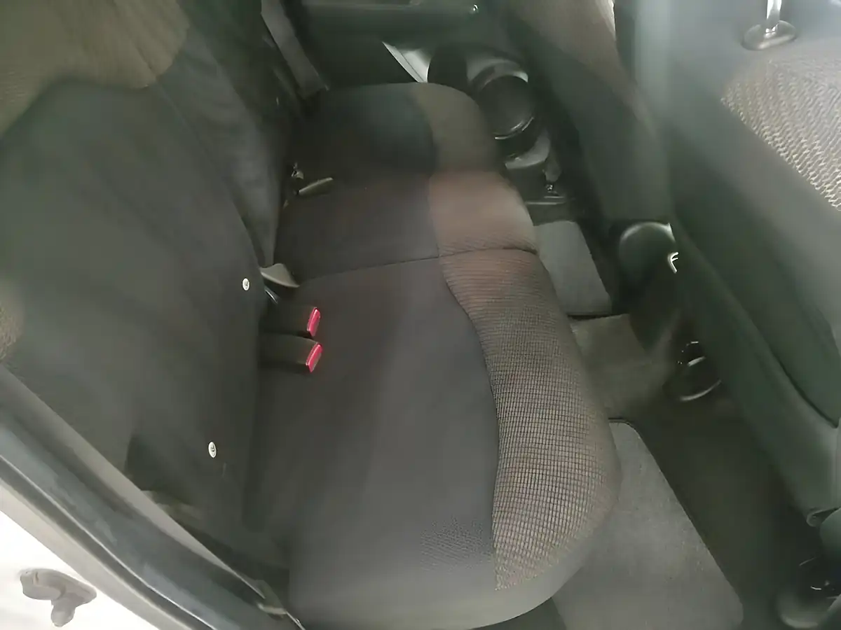 Used 2013 Honda Jazz Es Plus Silver - Interior and Exterior details 10