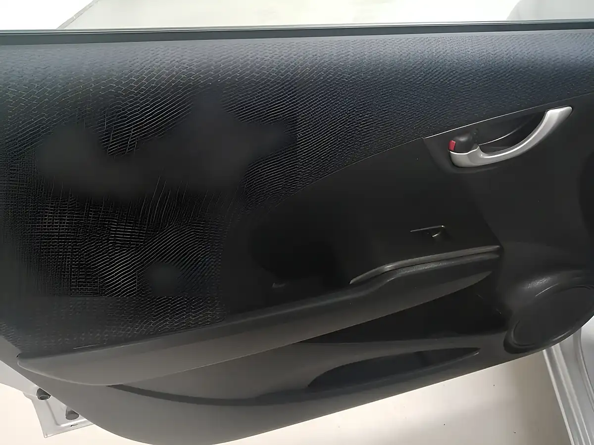 Used 2013 Honda Jazz Es Plus Silver - Interior and Exterior details 16