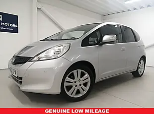 Used 2013 Honda Jazz Es Plus Silver - Interior and Exterior details 2