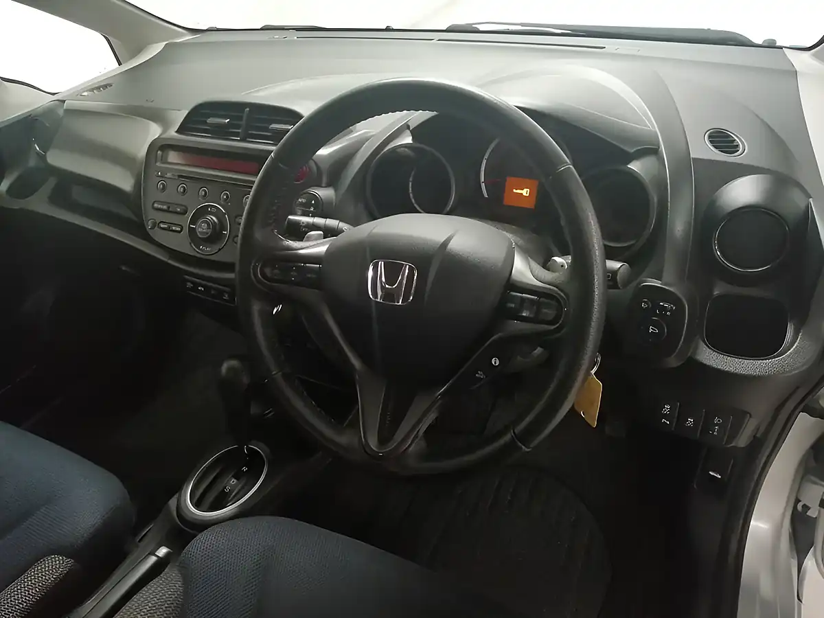 Used 2013 Honda Jazz Es Plus Silver - Interior and Exterior details 6