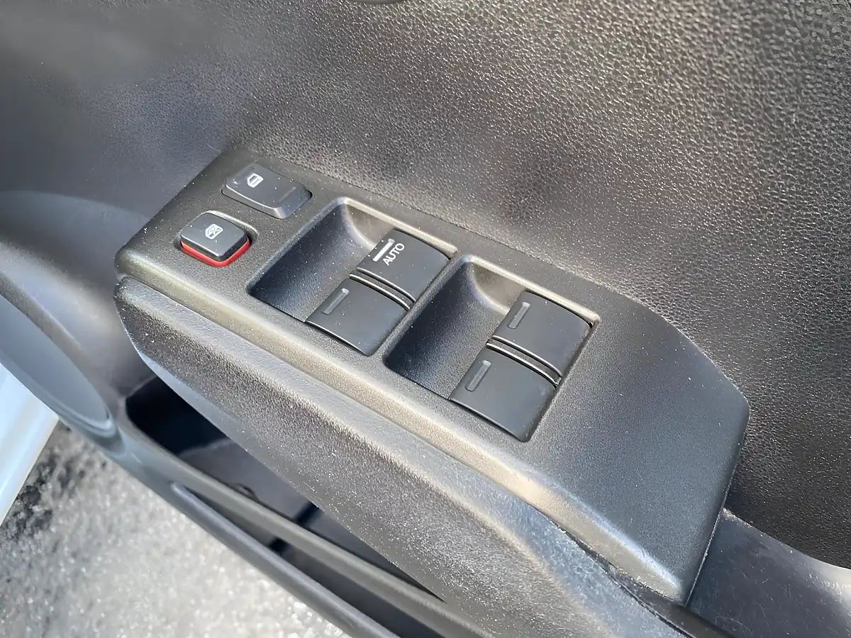 Used 2013 Honda Jazz Es Plus White - Interior and Exterior details 14