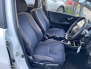 Used 2013 Honda Jazz Es Plus White - Interior and Exterior details 19