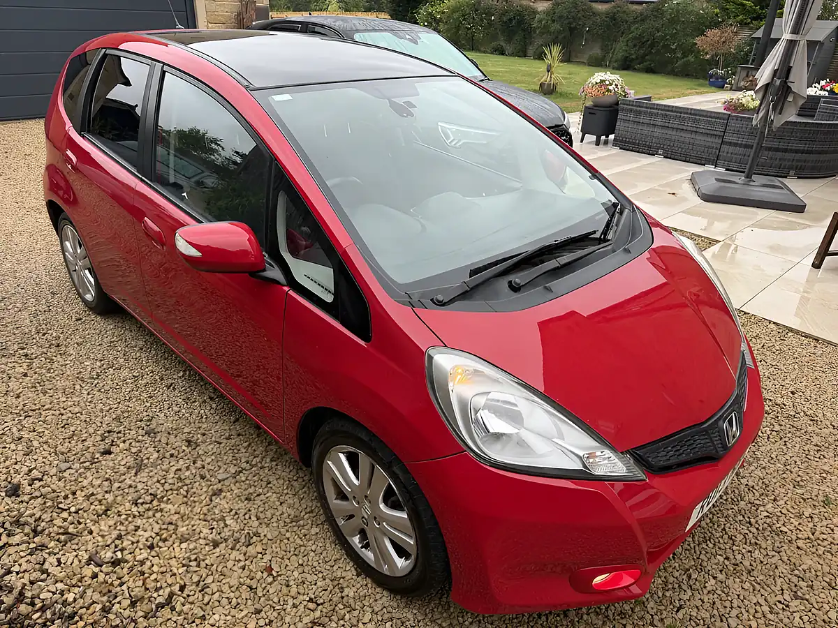 Used 2013 Honda Jazz Ex Bright Red - Interior and Exterior details 9