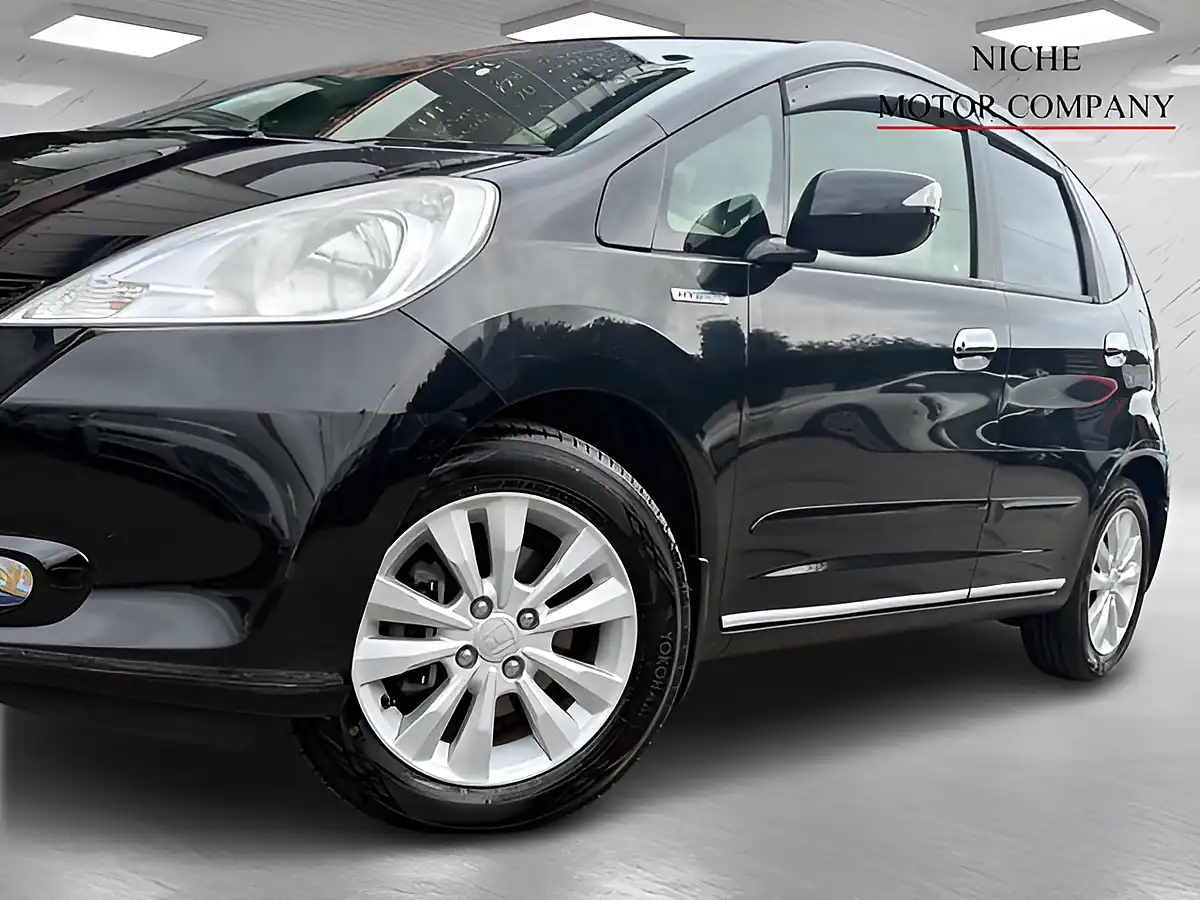 Used 2013 Honda Jazz Hs Black - Interior and Exterior details 10