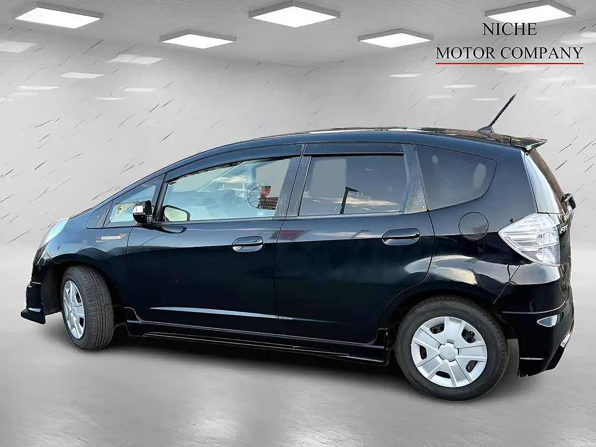Used 2013 Honda Jazz Hs Black - Interior and Exterior details 10