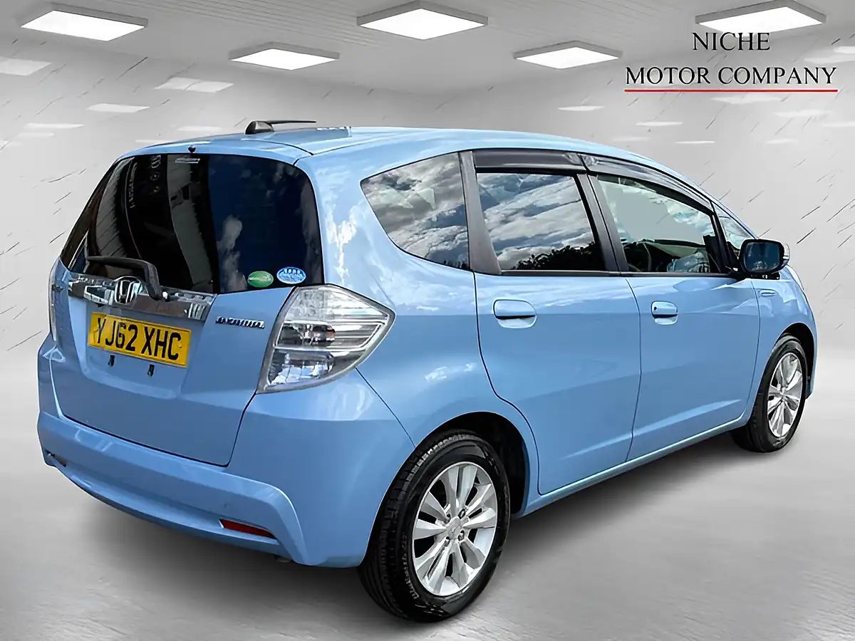 Used 2013 Honda Jazz Hs Blue - Interior and Exterior details 5