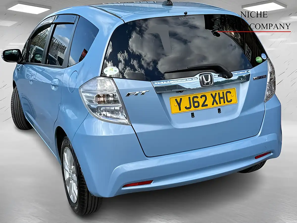 Used 2013 Honda Jazz Hs Blue - Interior and Exterior details 6