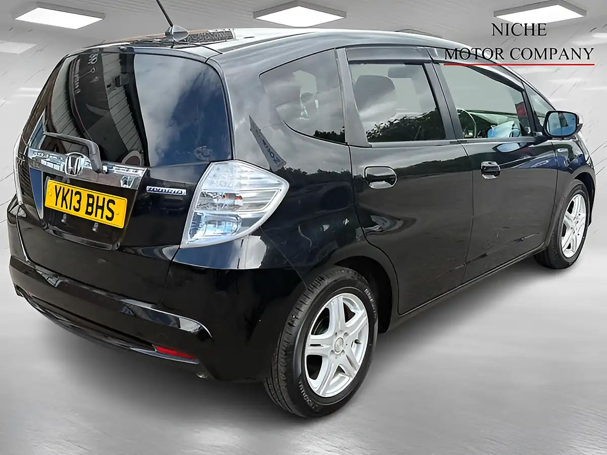 Used 2013 Honda Jazz Hs - Interior and Exterior details 5
