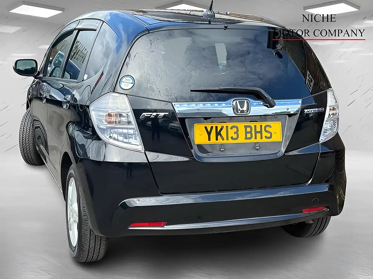 Used 2013 Honda Jazz Hs - Interior and Exterior details 6