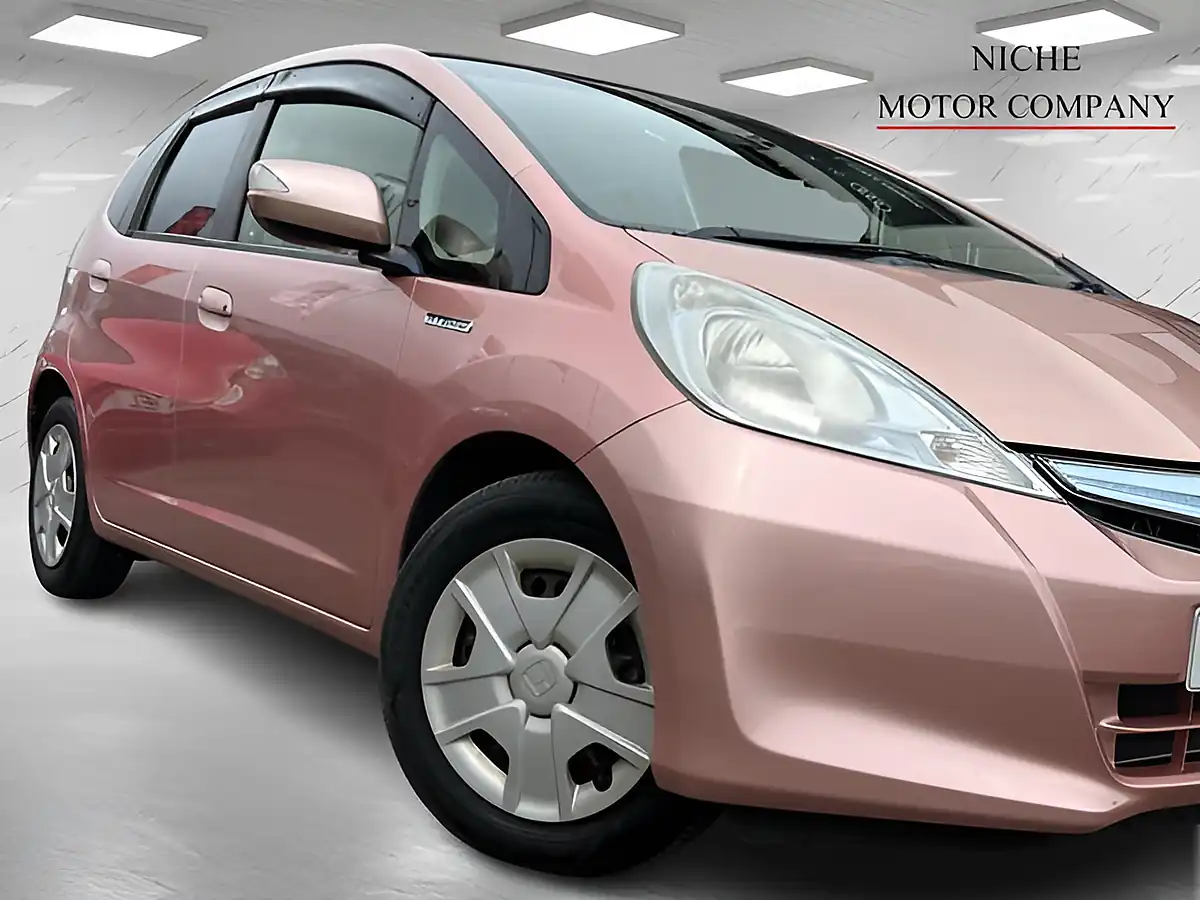Used 2013 Honda Jazz Hs Pink - Interior and Exterior details 11