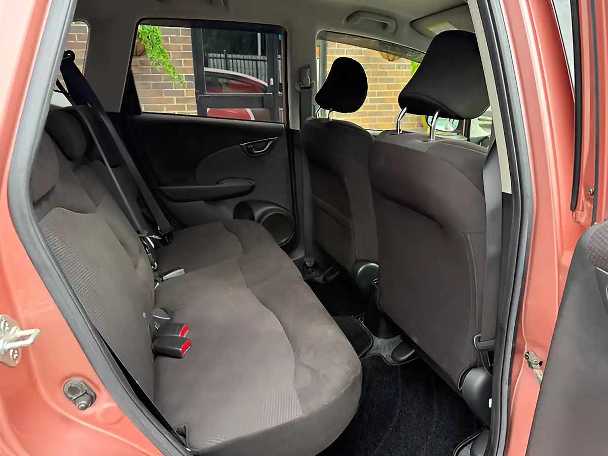 Used 2013 Honda Jazz Hs Pink - Interior and Exterior details 13