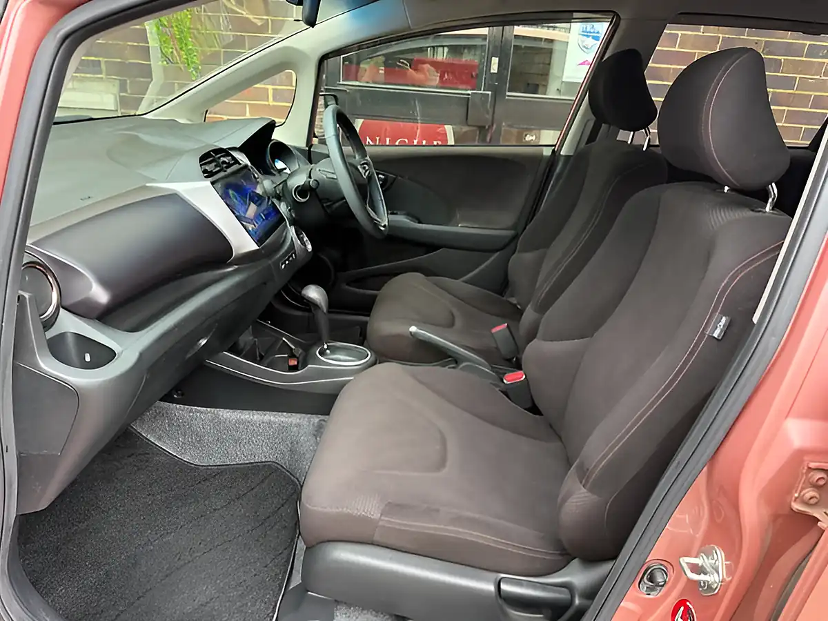 Used 2013 Honda Jazz Hs Pink - Interior and Exterior details 15