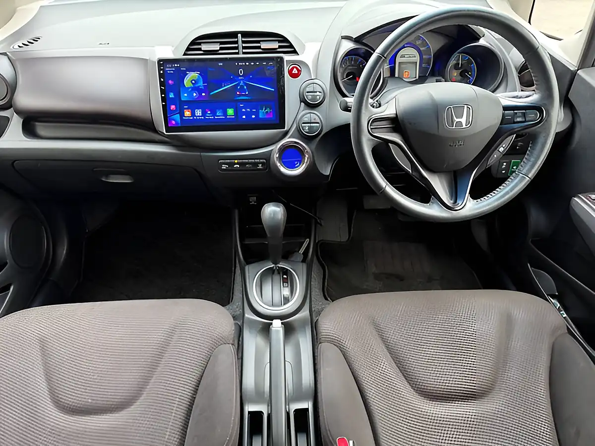 Used 2013 Honda Jazz Hs Pink - Interior and Exterior details 3
