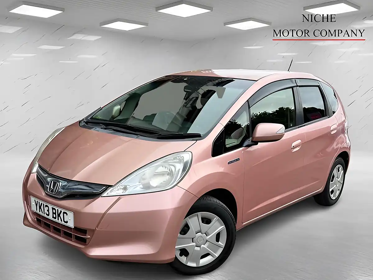 Used 2013 Honda Jazz Hs Pink - Interior and Exterior details 4