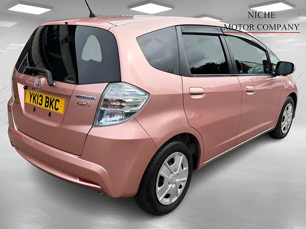 Used 2013 Honda Jazz Hs Pink - Interior and Exterior details 5