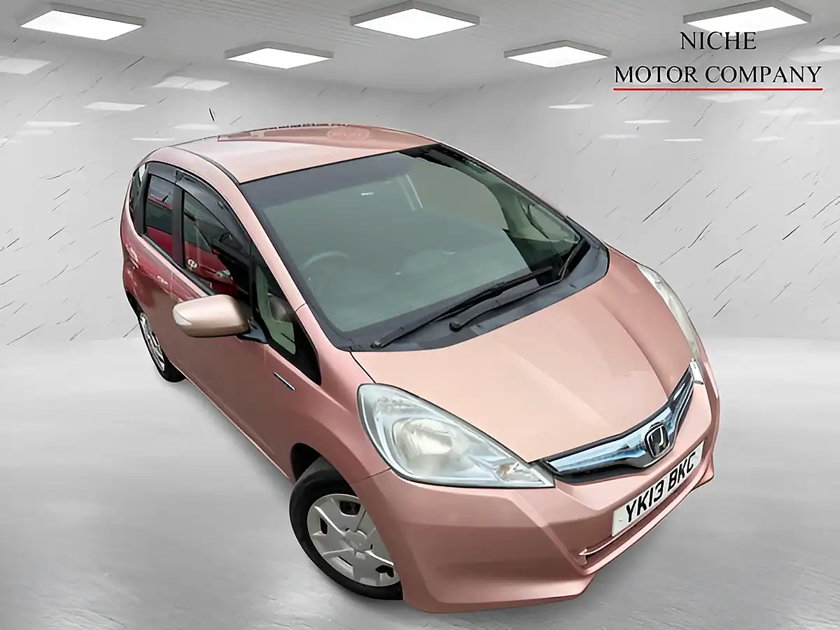 Used 2013 Honda Jazz Hs Pink - Interior and Exterior details 7