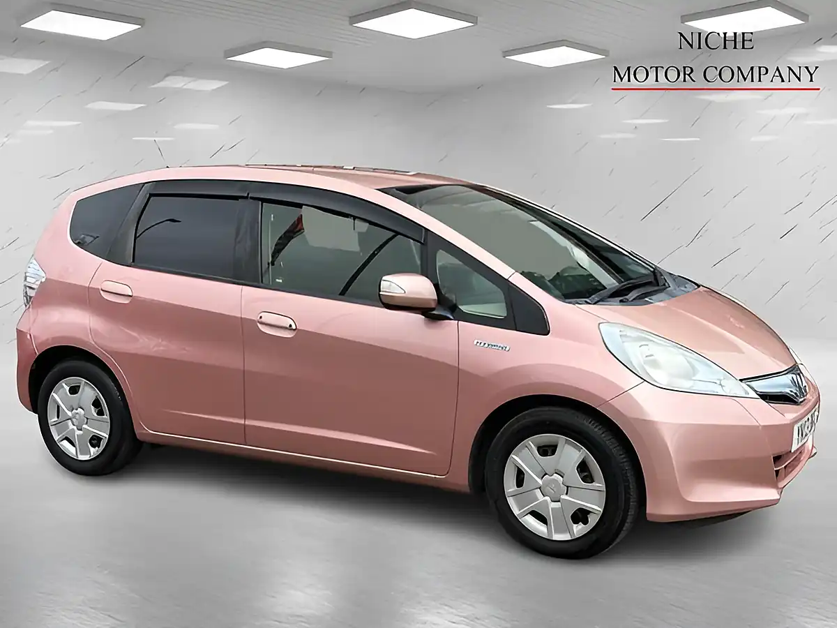 Used 2013 Honda Jazz Hs Pink - Interior and Exterior details 8