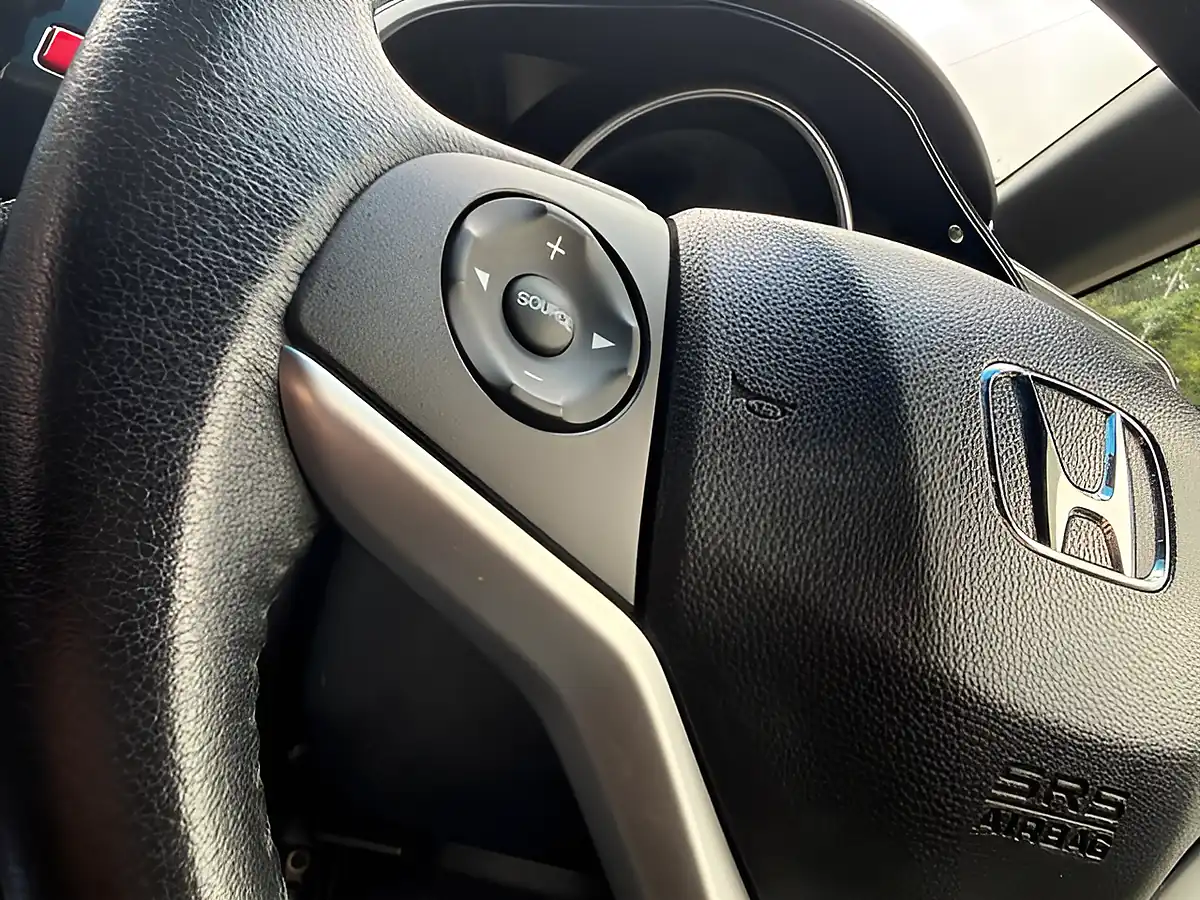 Used 2013 Honda Jazz Hs Silver - Interior and Exterior details 13