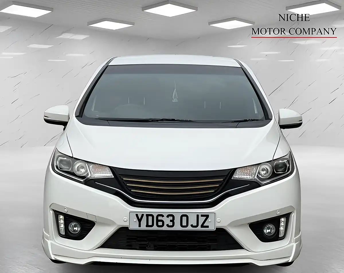 Used 2013 Honda Jazz Hs Silver - Interior and Exterior details 2