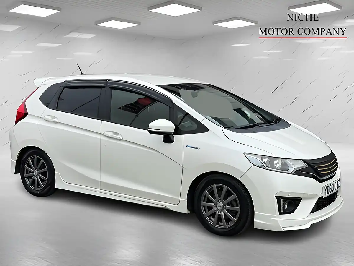 Used 2013 Honda Jazz Hs Silver - Interior and Exterior details 8
