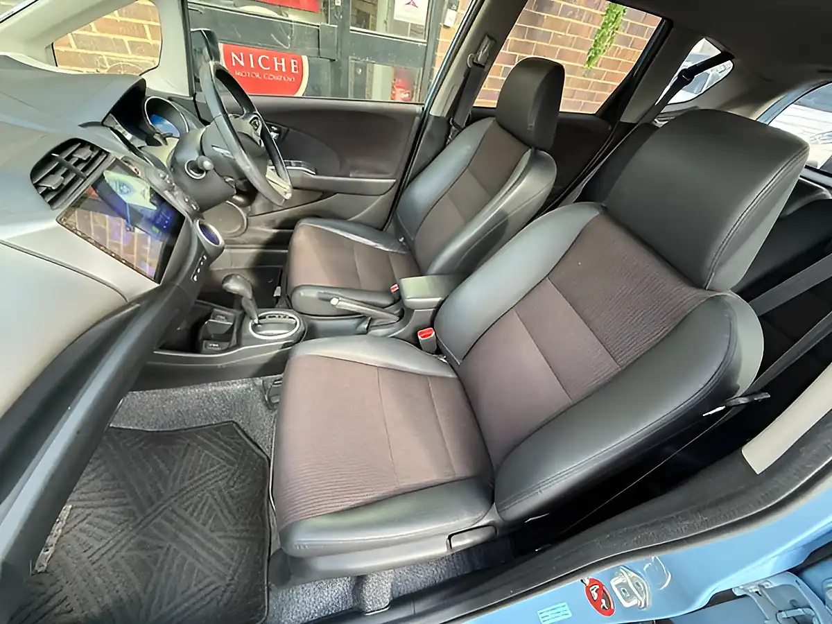 Used 2013 Honda Jazz Hs Silver - Interior and Exterior details 11