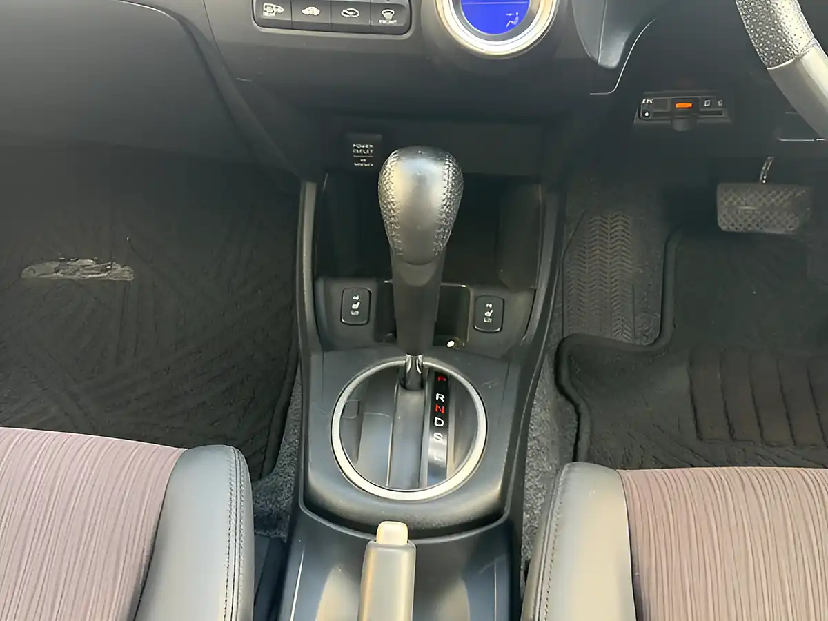 Used 2013 Honda Jazz Hs Silver - Interior and Exterior details 13