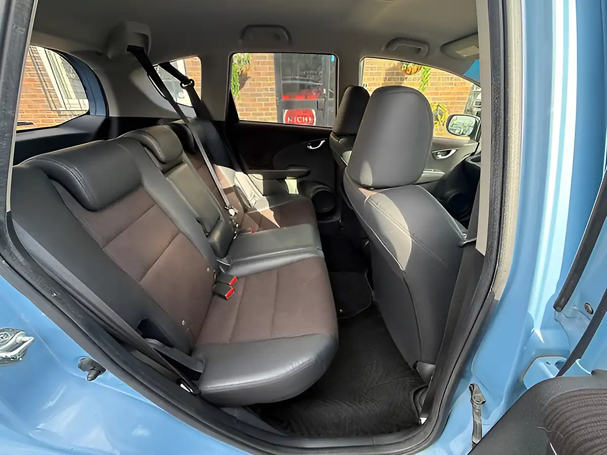 Used 2013 Honda Jazz Hs Silver - Interior and Exterior details 17