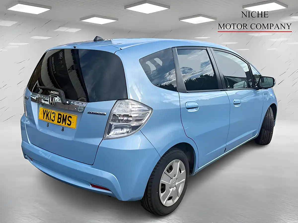 Used 2013 Honda Jazz Hs Silver - Interior and Exterior details 5