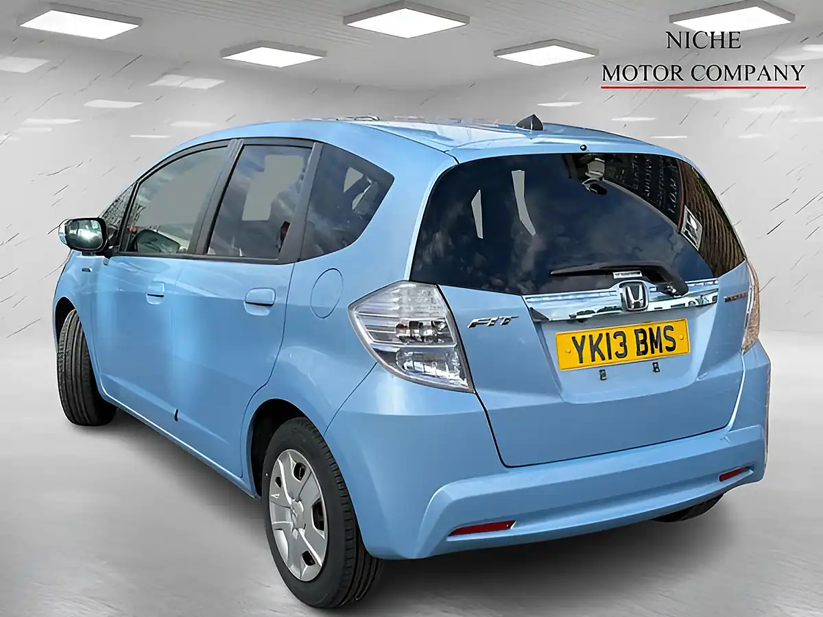 Used 2013 Honda Jazz Hs Silver - Interior and Exterior details 6