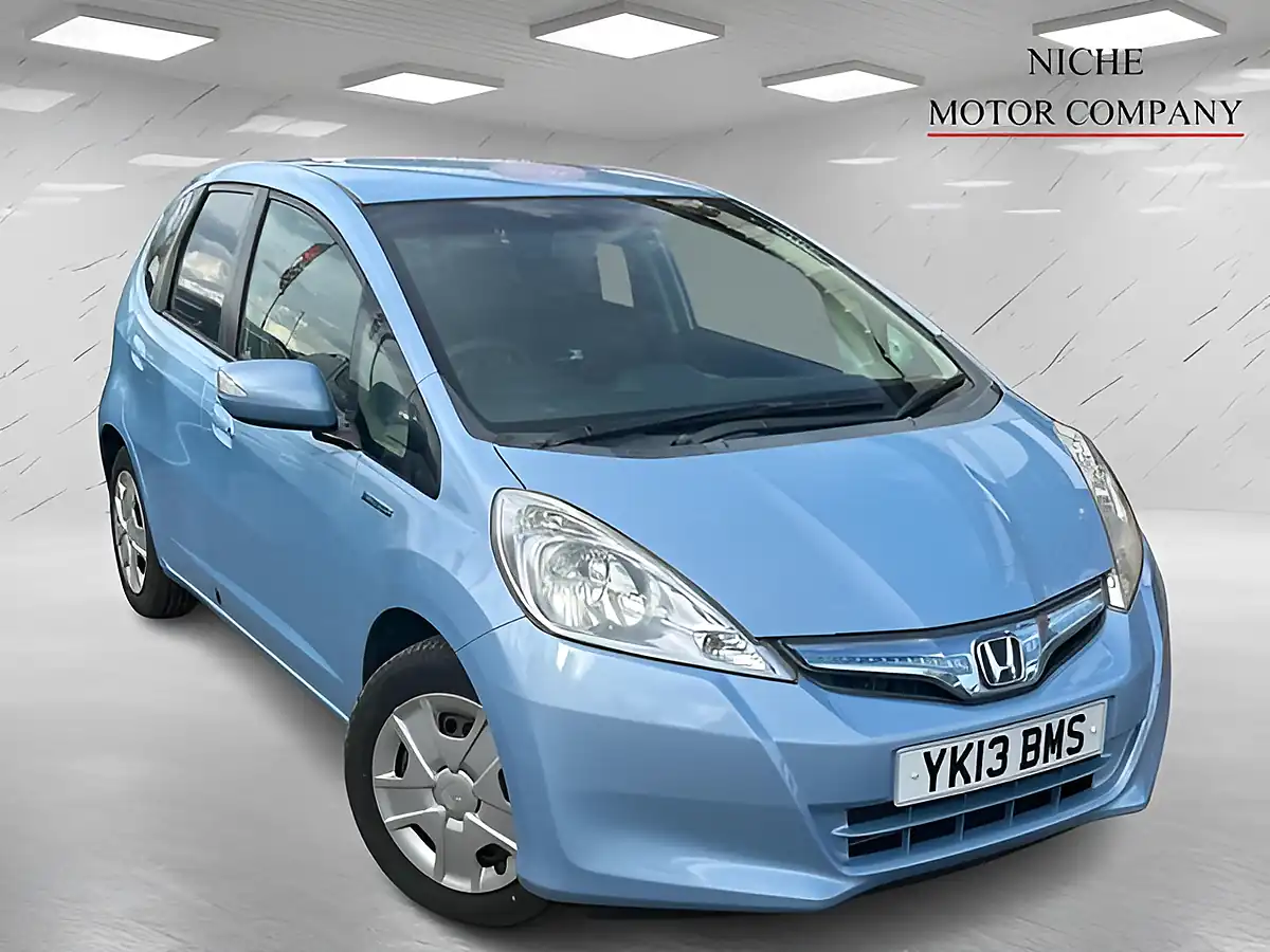 Used 2013 Honda Jazz Hs Silver - Interior and Exterior details 7