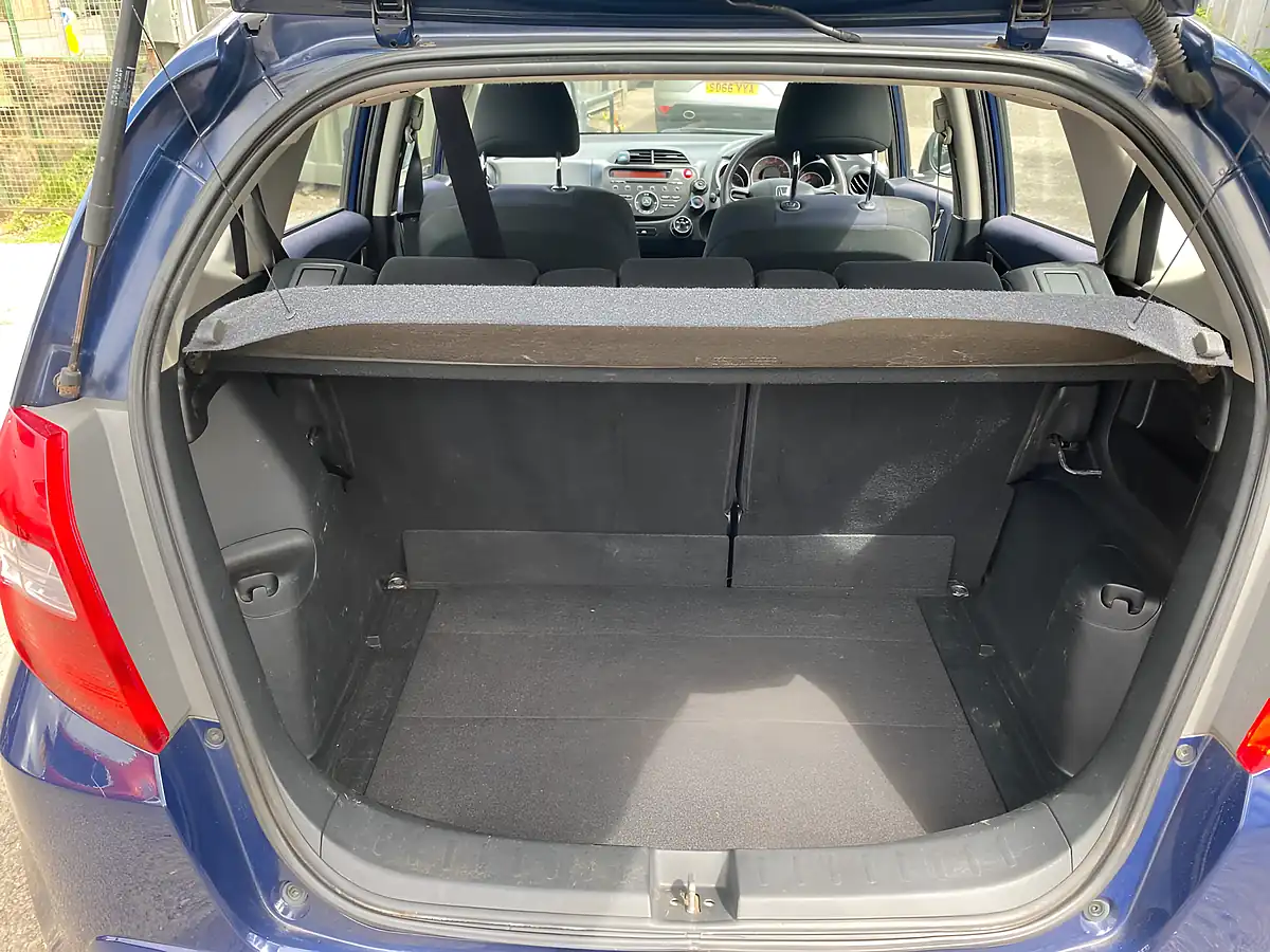 Used 2013 Honda Jazz S Blue - Interior and Exterior details 14