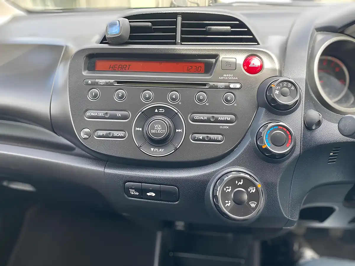 Used 2013 Honda Jazz S Blue - Interior and Exterior details 16