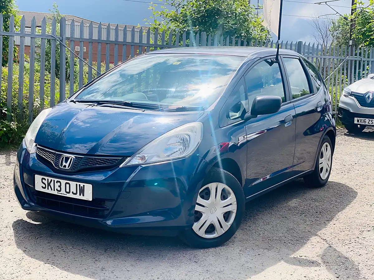 Used 2013 Honda Jazz S Blue - Interior and Exterior details 3