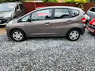 Used 2013 Honda Jazz S Brown - Interior and Exterior details 14