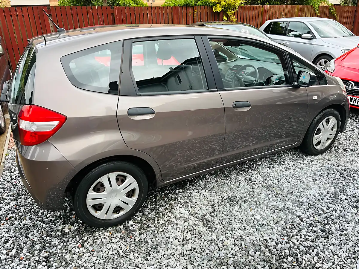 Used 2013 Honda Jazz S Brown - Interior and Exterior details 17