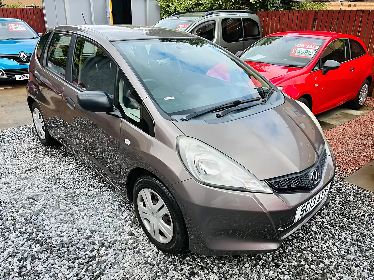 Used 2013 Honda Jazz S Brown - Interior and Exterior details 6