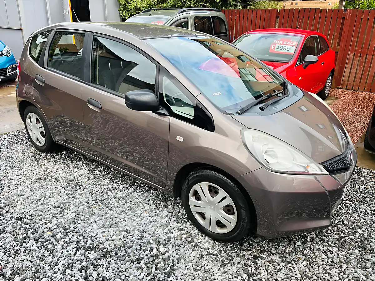 Used 2013 Honda Jazz S Brown - Interior and Exterior details 7