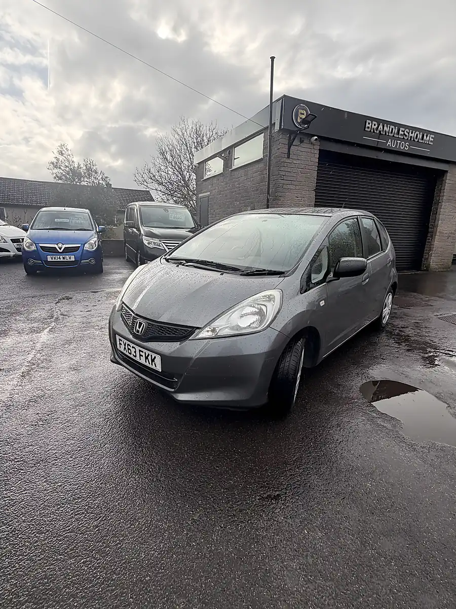 Used 2013 Honda Jazz S Grey - Interior and Exterior details 3