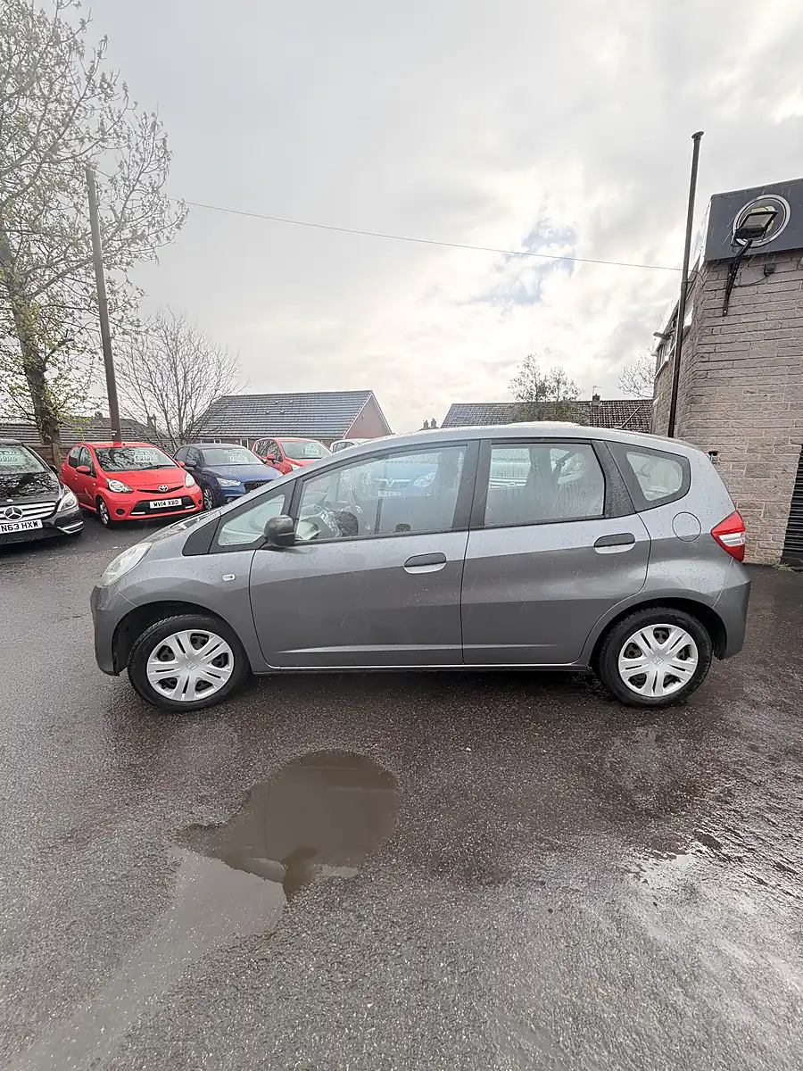 Used 2013 Honda Jazz S Grey - Interior and Exterior details 4
