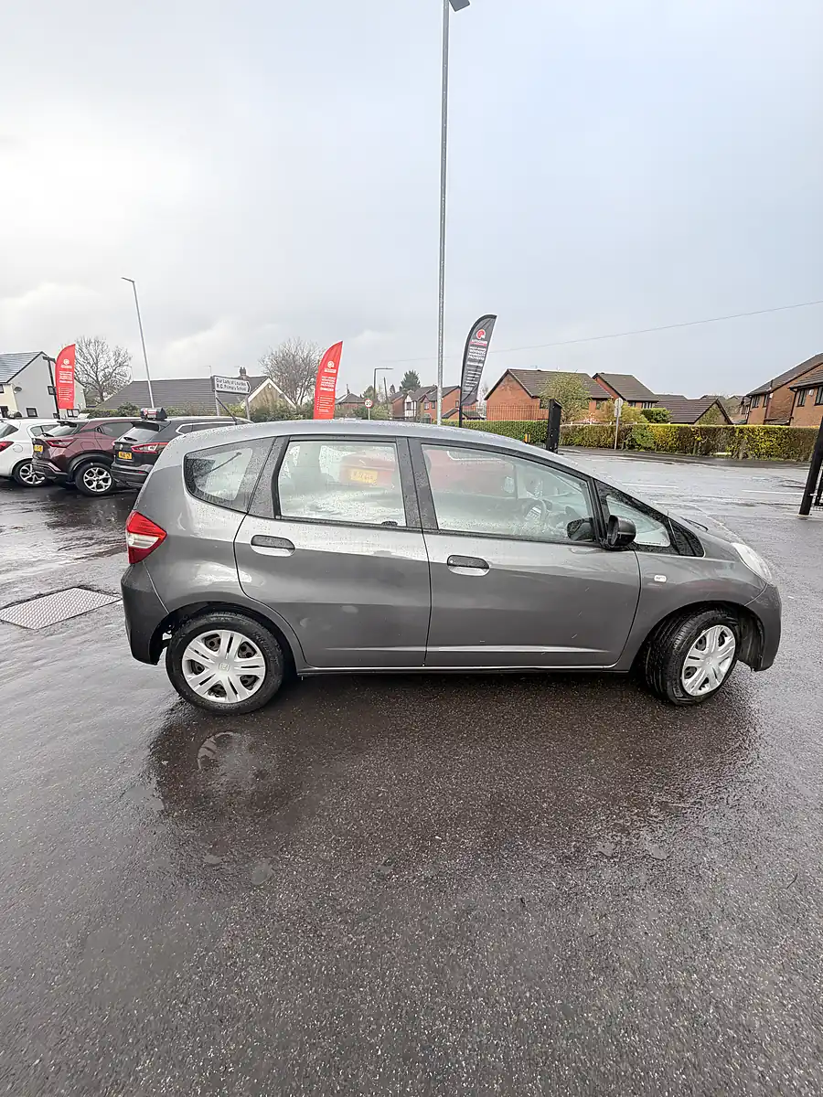 Used 2013 Honda Jazz S Grey - Interior and Exterior details 8