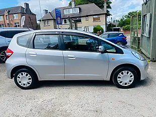 Used 2013 Honda Jazz Silver - Interior and Exterior details 10