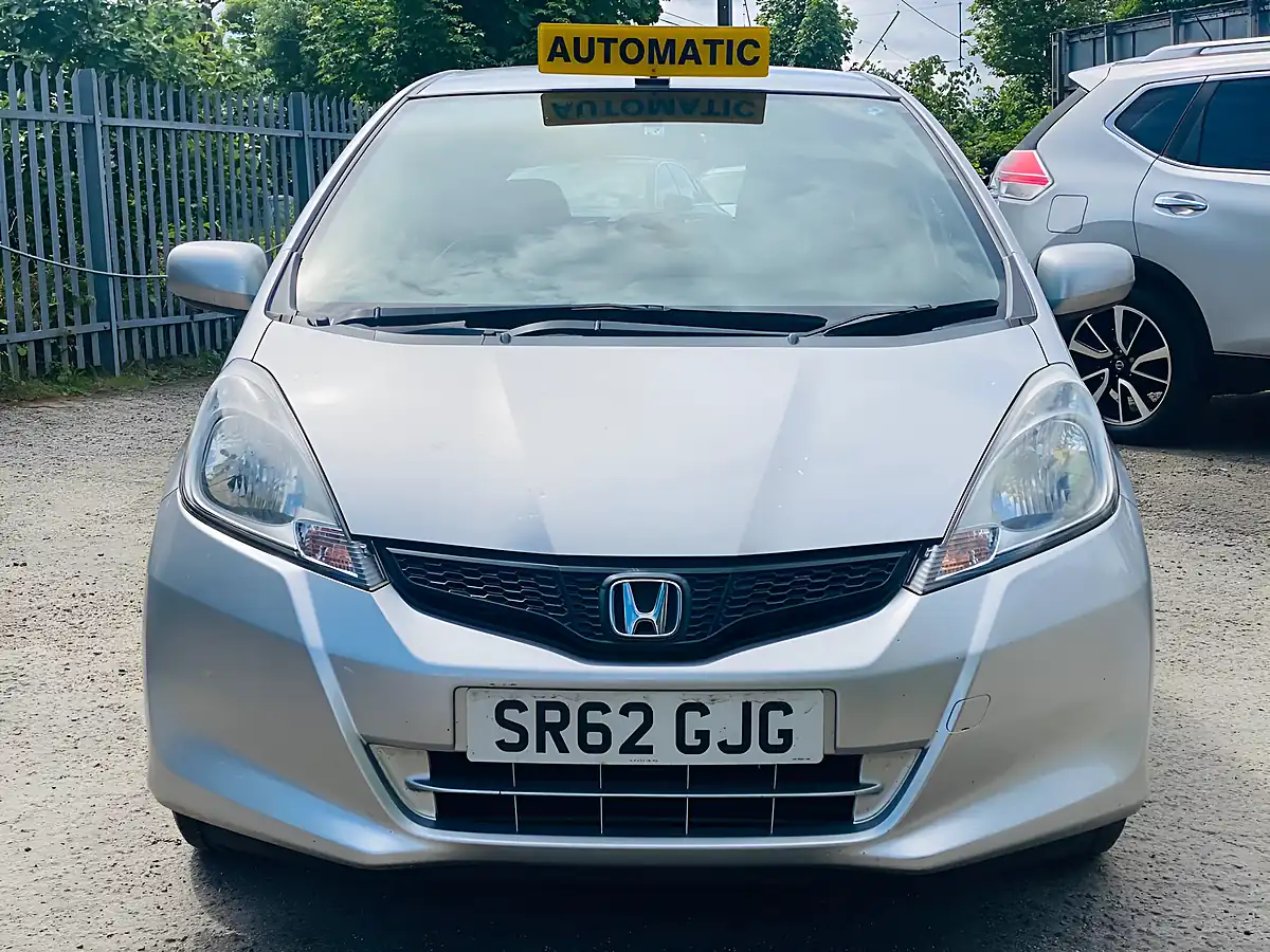 Used 2013 Honda Jazz Silver - Interior and Exterior details 2