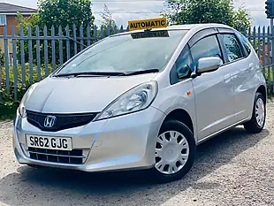 Used 2013 Honda Jazz Silver - Interior and Exterior details 3