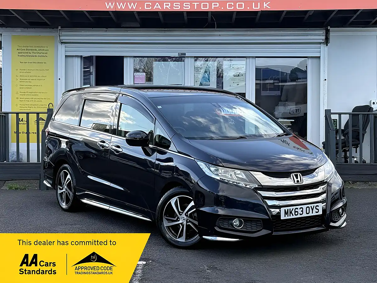 Used 2013 Honda Odyssey Absolute Advance Black - Front View